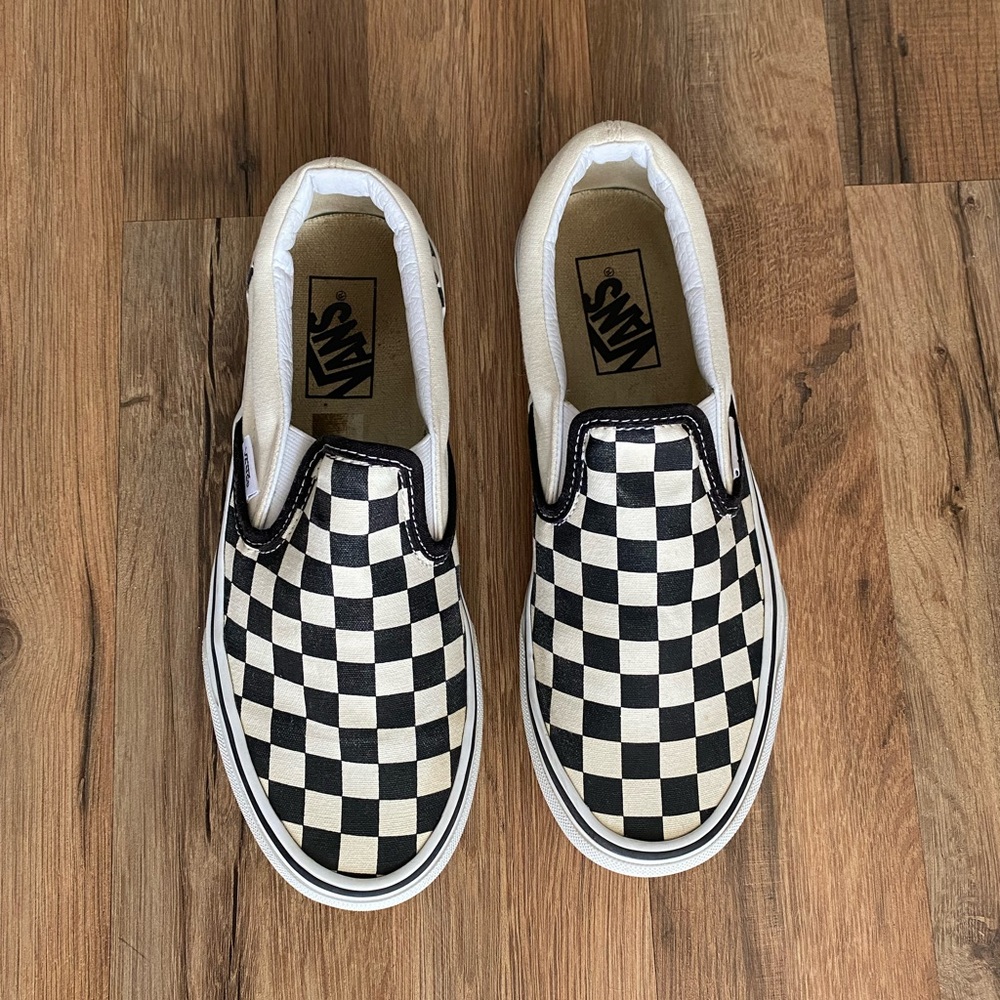 Slip-on Checkered Vans